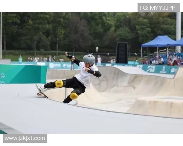 重庆滑板队个人能力排名创历史新高展现出色竞技水平与团队精神 重庆滑板队个人能力排名创历史新高展现出色竞技水平与团队精神