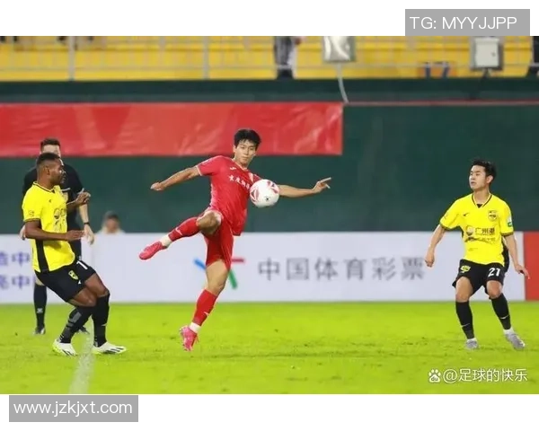 重庆足球队逆袭之路揭秘：大满贯特别报道带你领略不一样的足球传奇